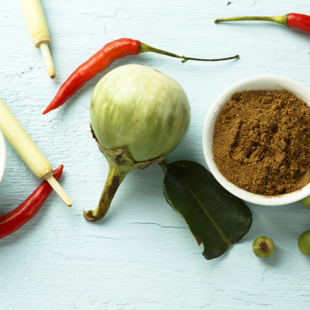 How to Make Thai Curry Paste