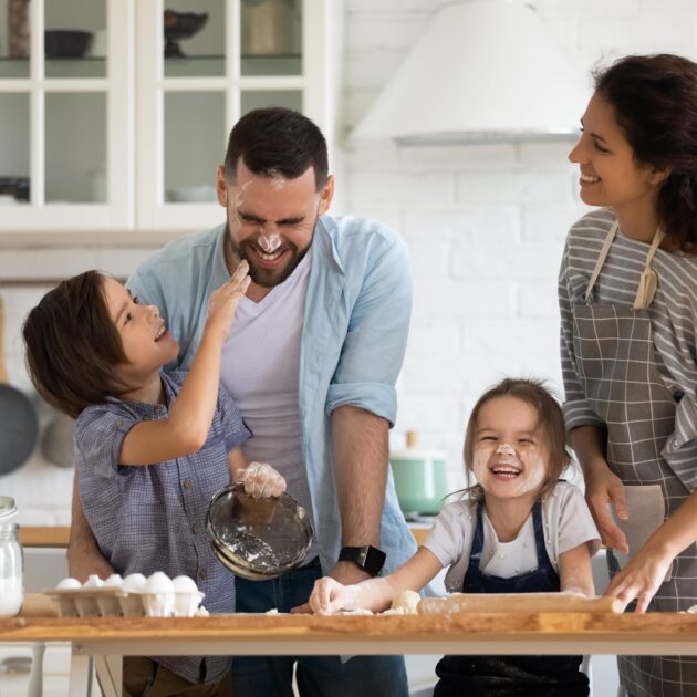 6 Reasons to Eat Together as a Family