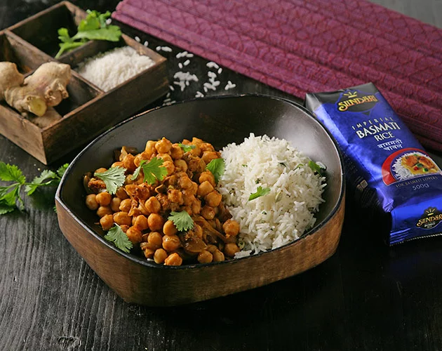 Curry de garbanzos con arroz basmati
