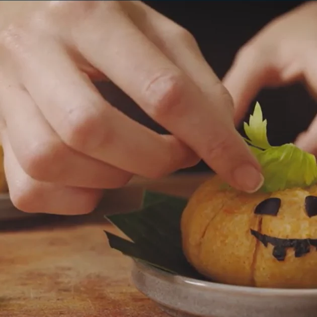 Jack-o-Lantern Pumpkin Rice Balls