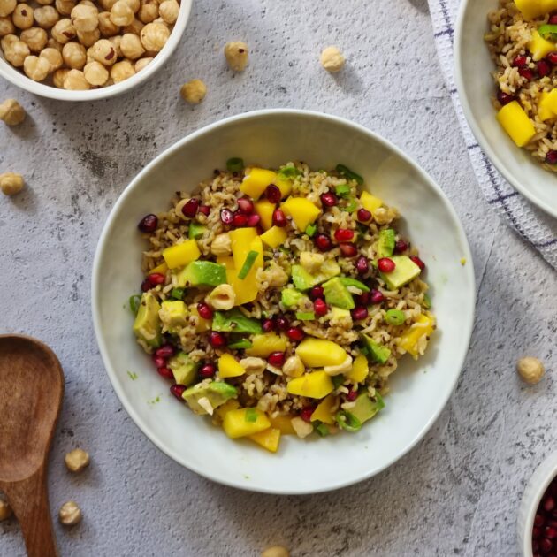 Quinoa-rijstsalade met avocado en mango